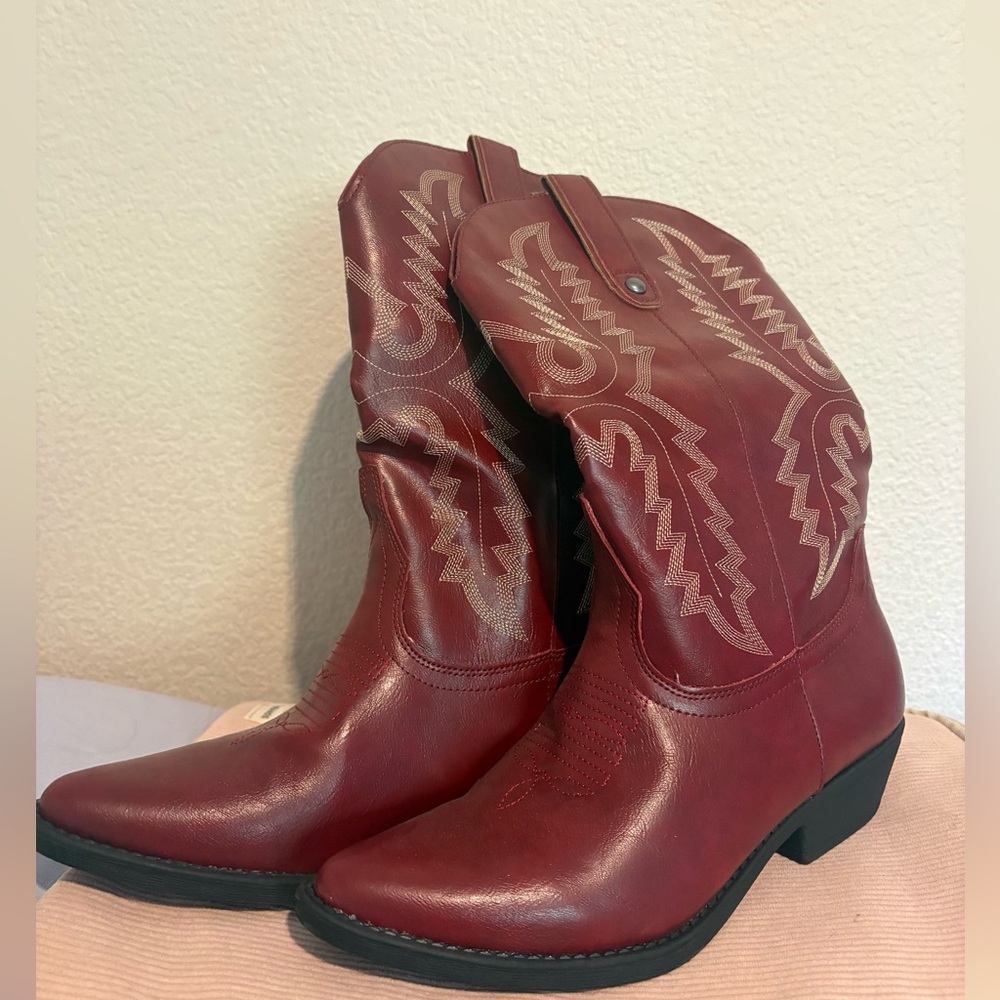 Red Western Cowboy Boots size W8.5